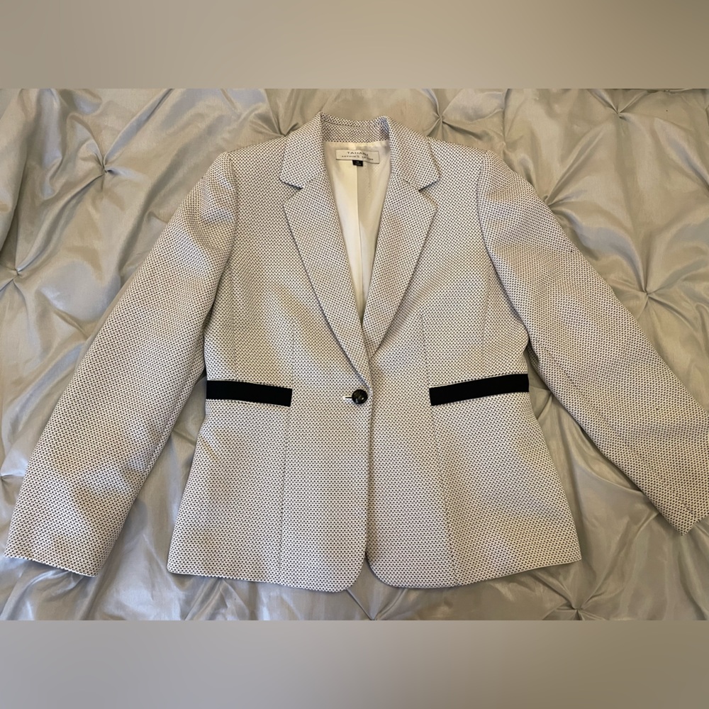 Tahari White and Black Blazer Jacket Coat Size 12